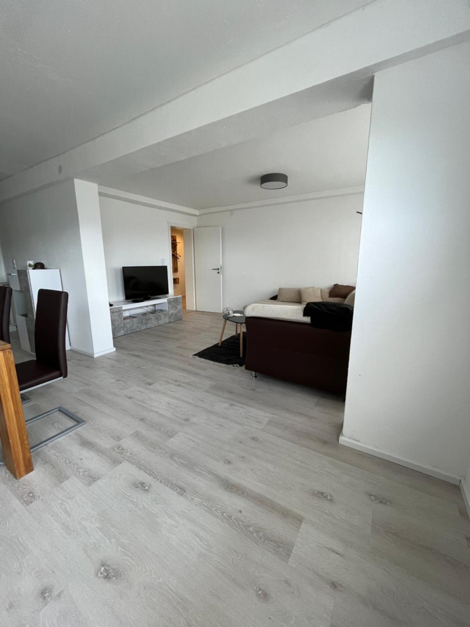 Moderne Ferienwohnung Mit Guter Ausstattung Und Self Checkin Bodenwerder Bagian luar foto