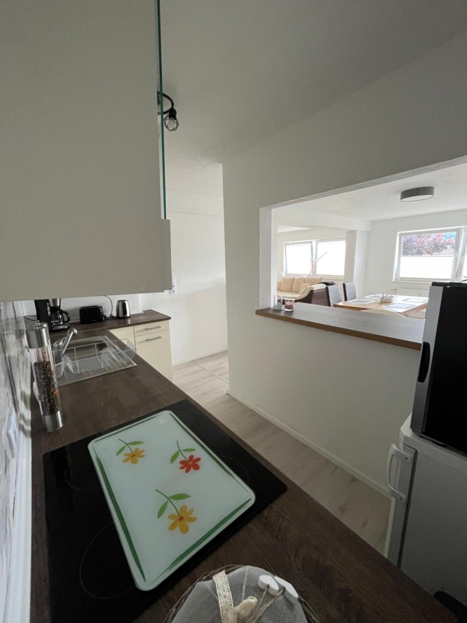 Moderne Ferienwohnung Mit Guter Ausstattung Und Self Checkin Bodenwerder Bagian luar foto